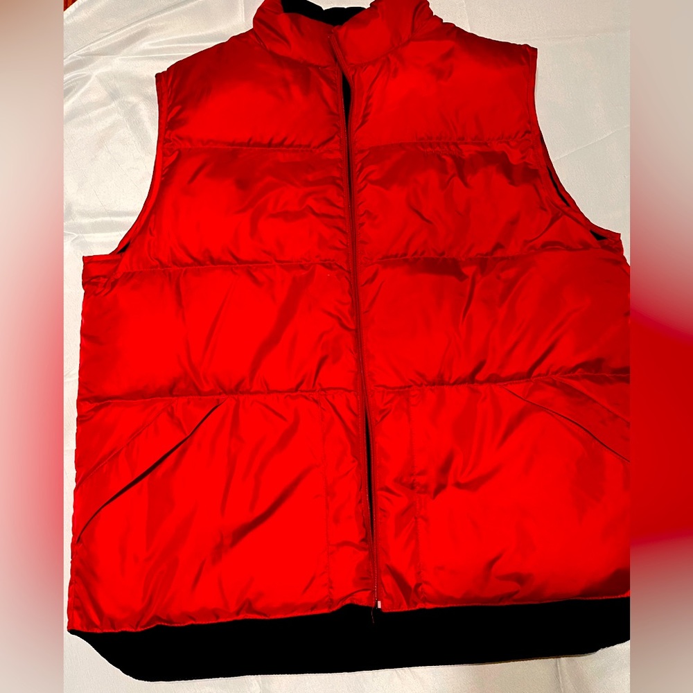 L.L. Bean Mens Reversible goose down puffer vest